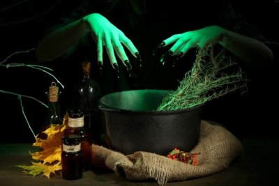 words-for-witches-bruja-witch